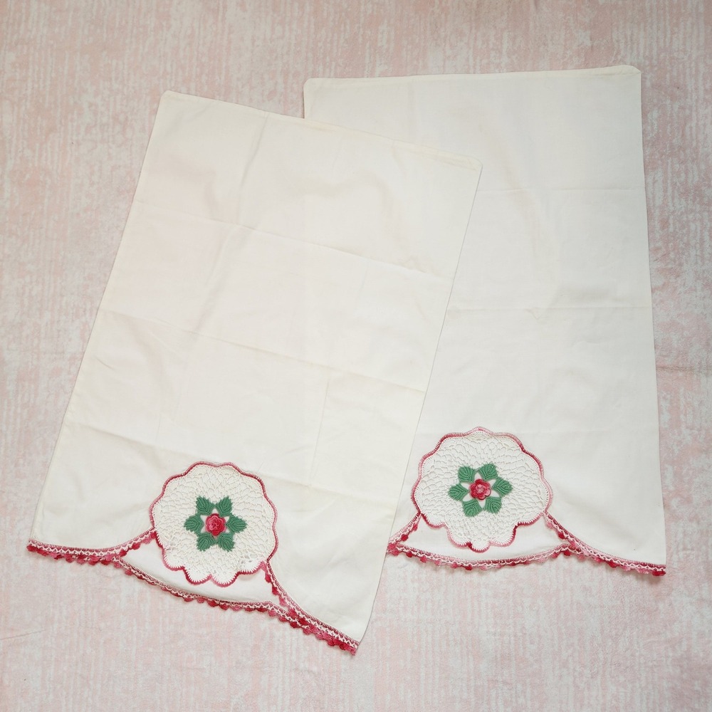 Vintage Embroidered Pillowcases Set of 2‎ White Pink Flower Floral Crochet Trim